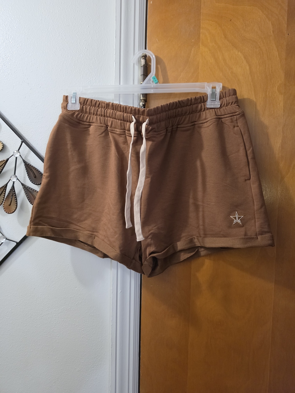 Jeffree Star Casual Brown Drawstring Women's Shorts Size 2XL